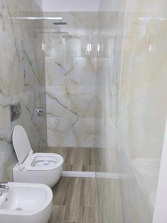 Juriki Apartament Влёра Албания