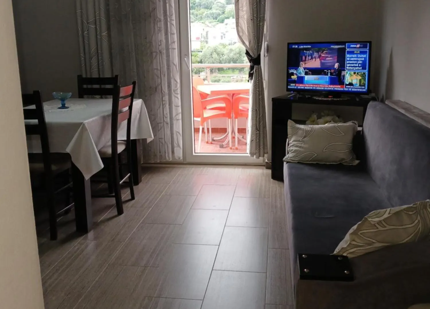 Juriki Apartament Влёра 0*,